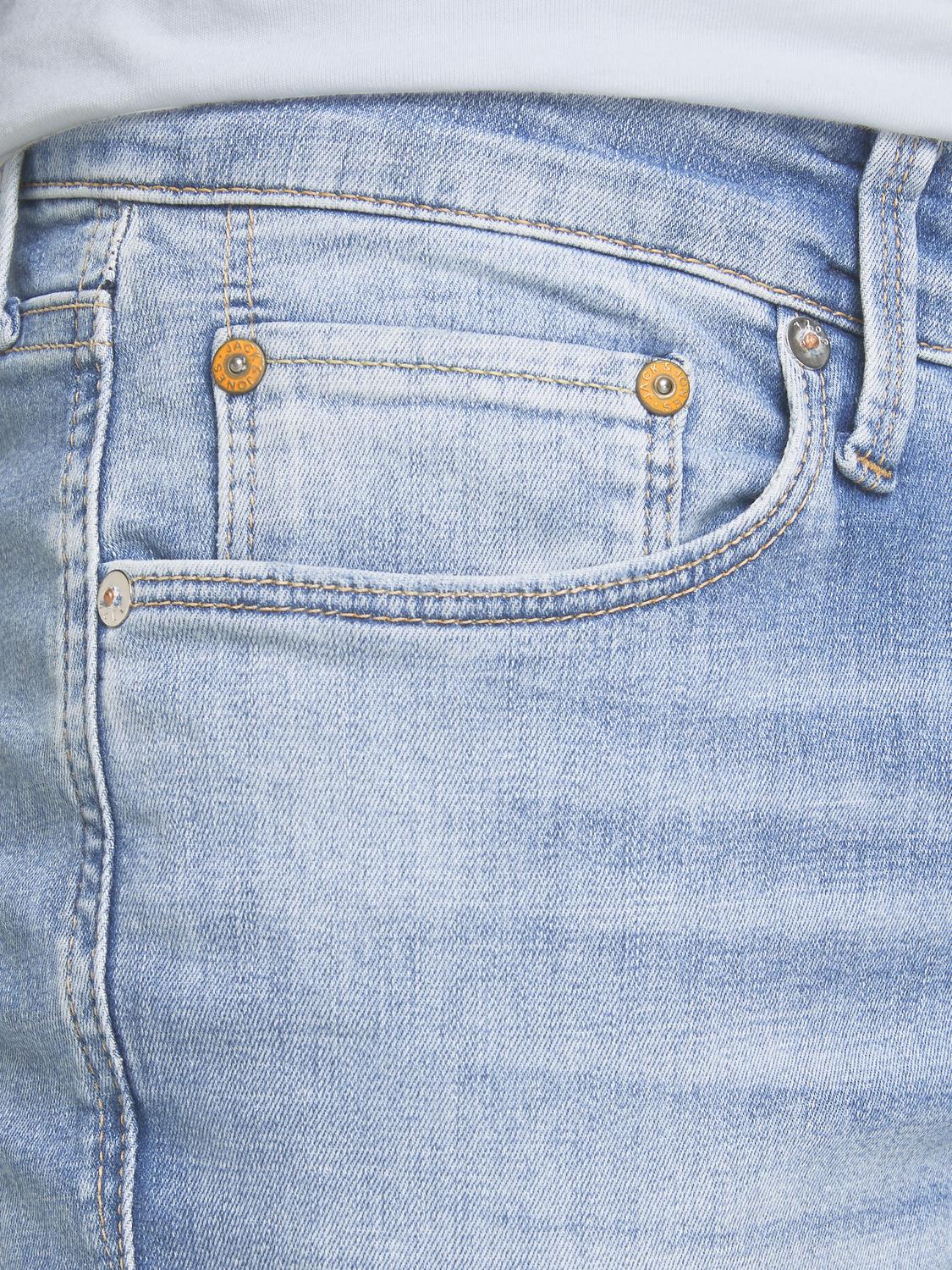model_shot-detail