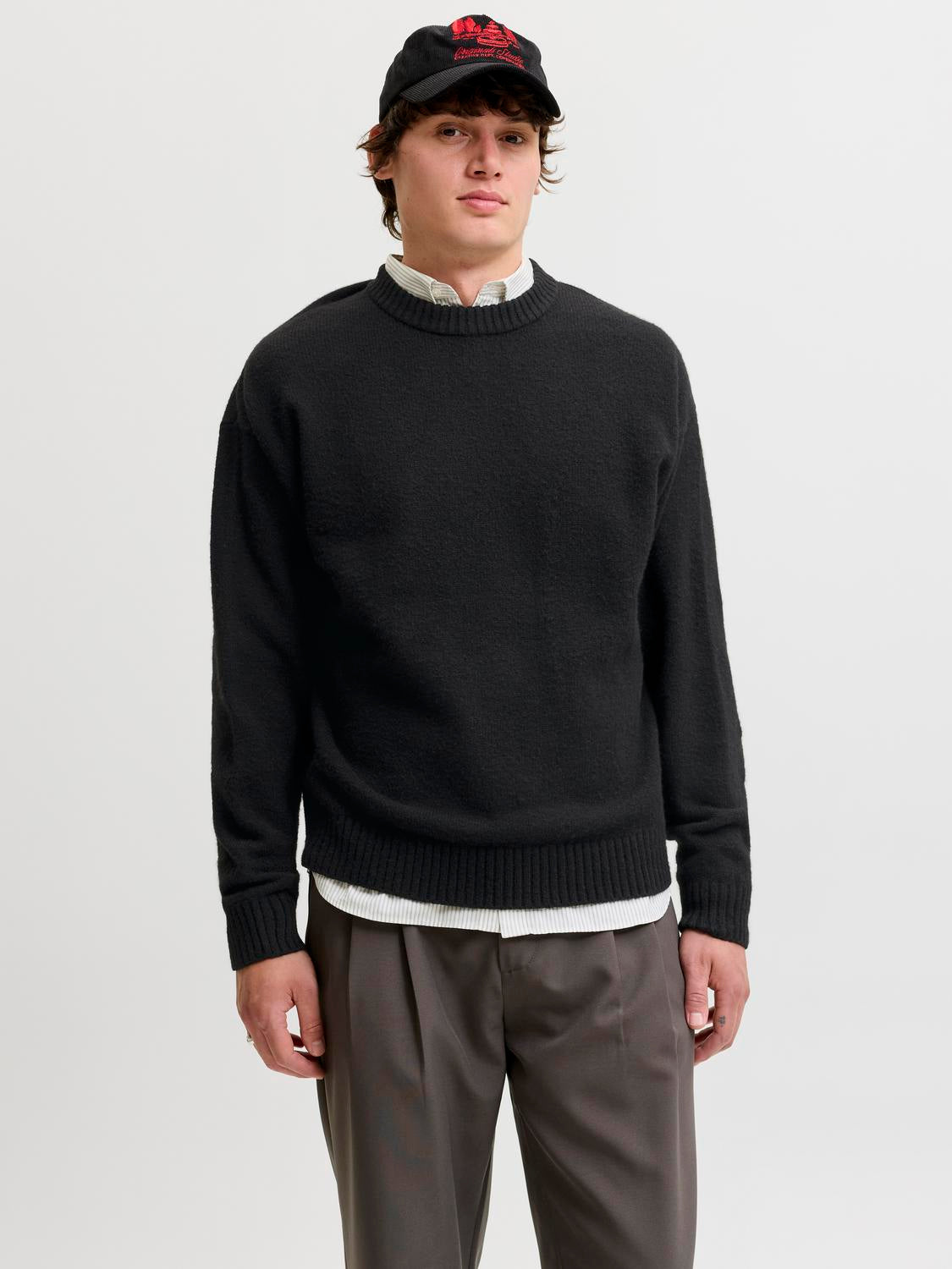 model_shot-front
