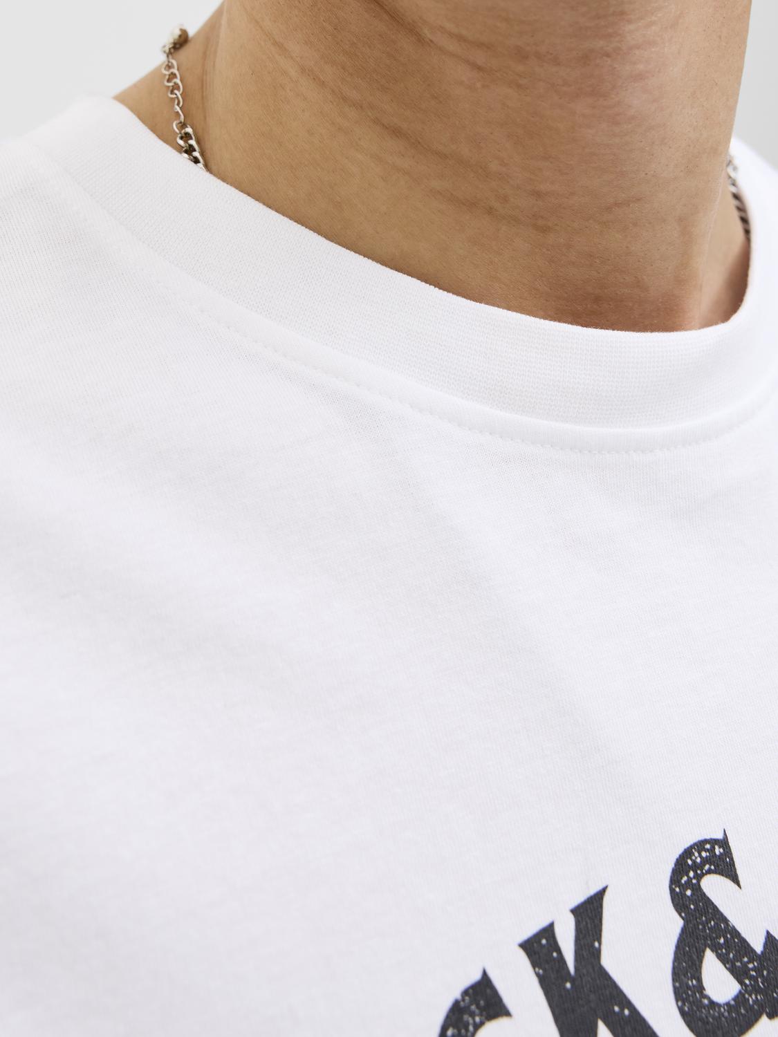 model_shot-detail