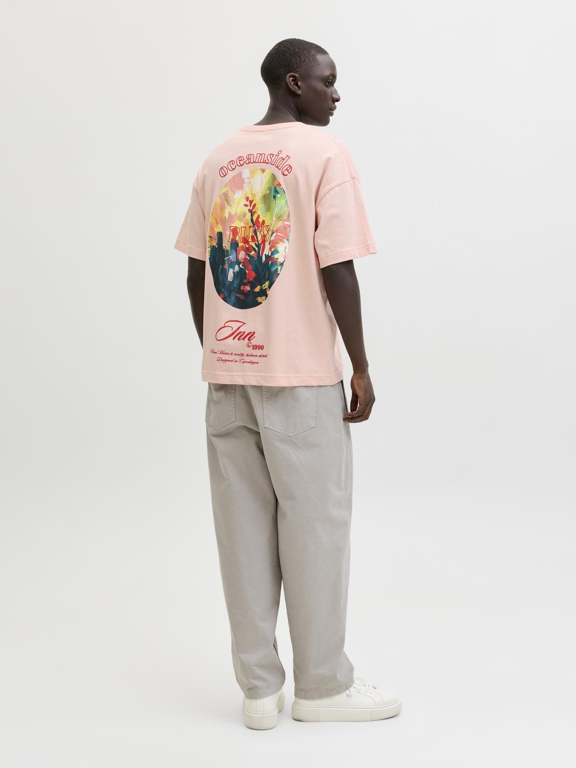 model_shot-back