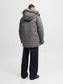 model_shot-back