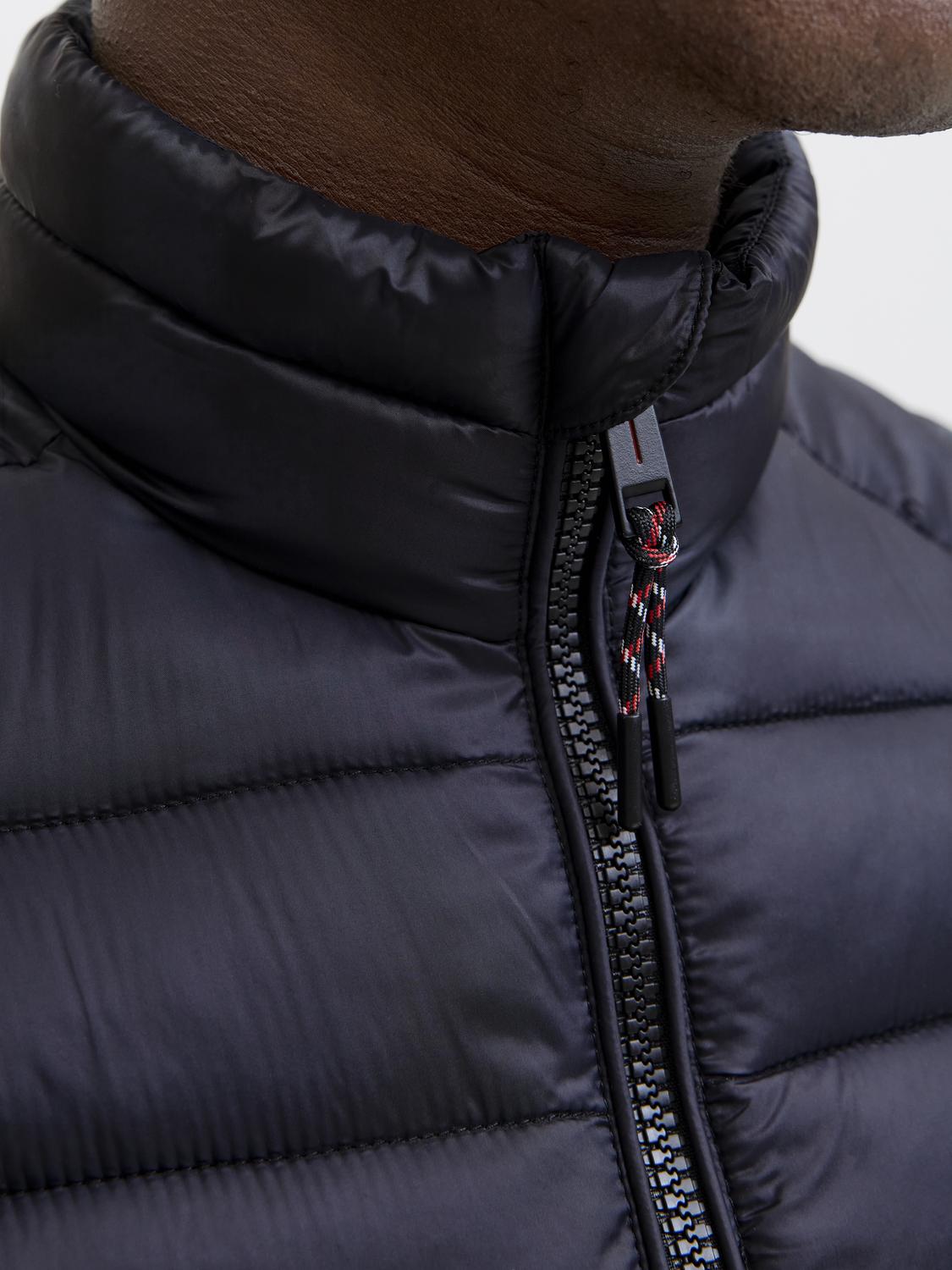 model_shot-detail