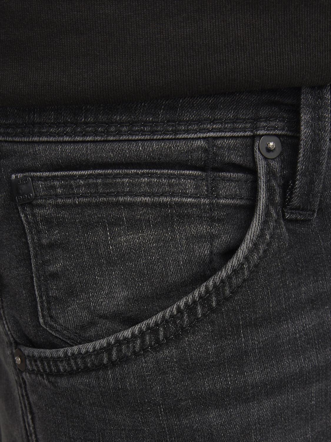 model_shot-detail