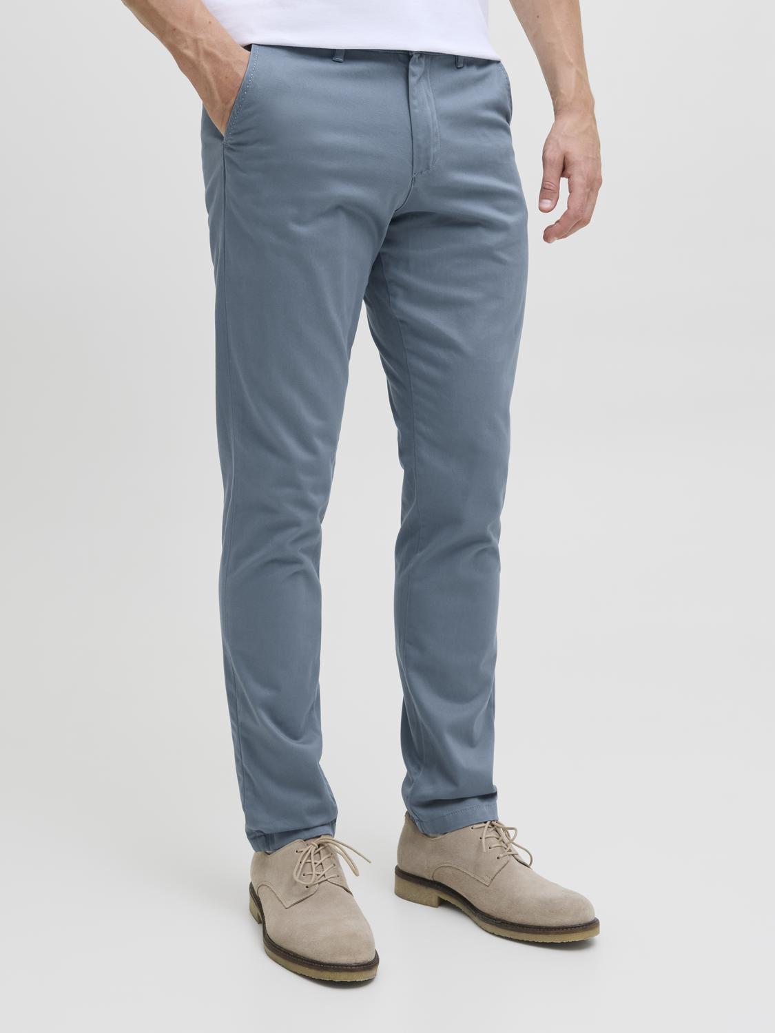 model_shot-front