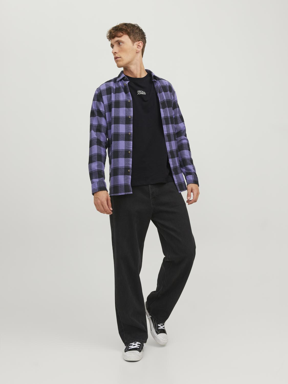 model_shot-front_full