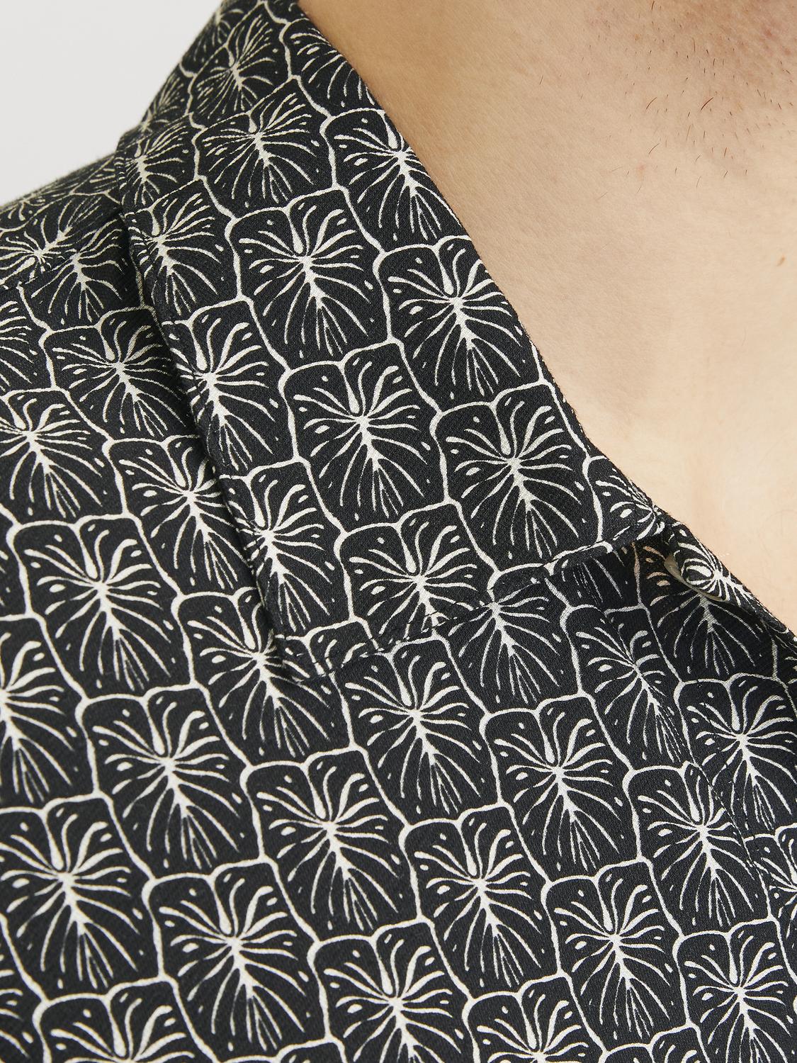 model_shot-detail