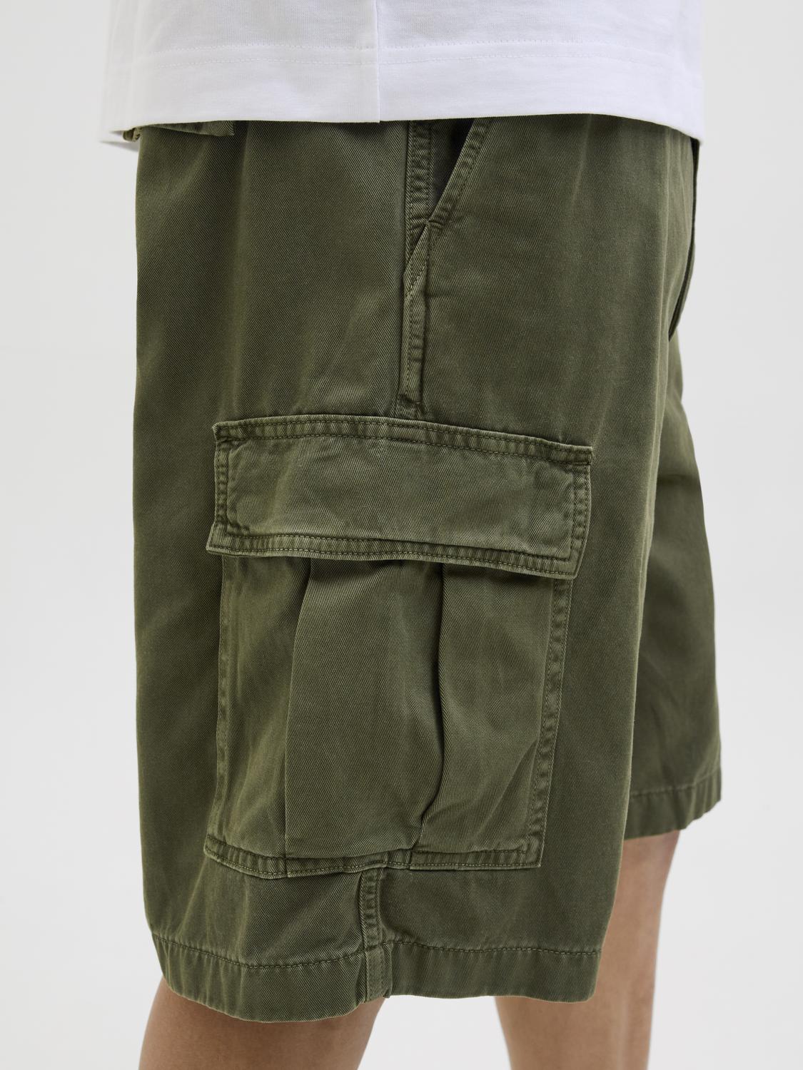 model_shot-detail