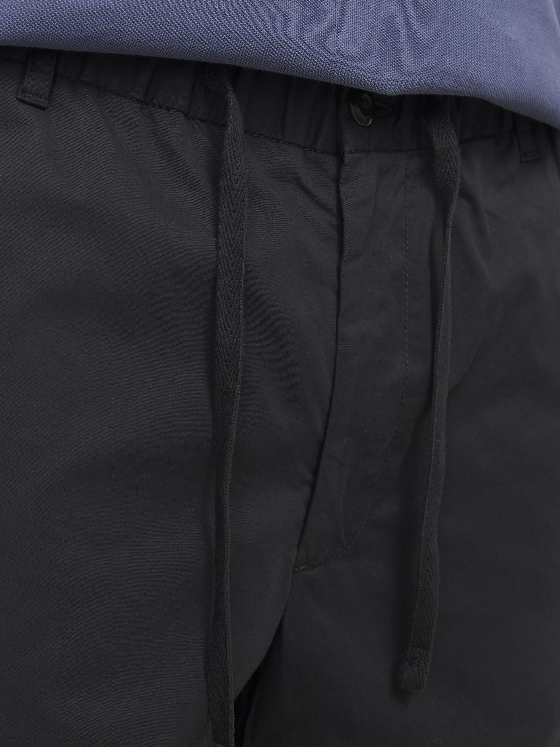 model_shot-detail