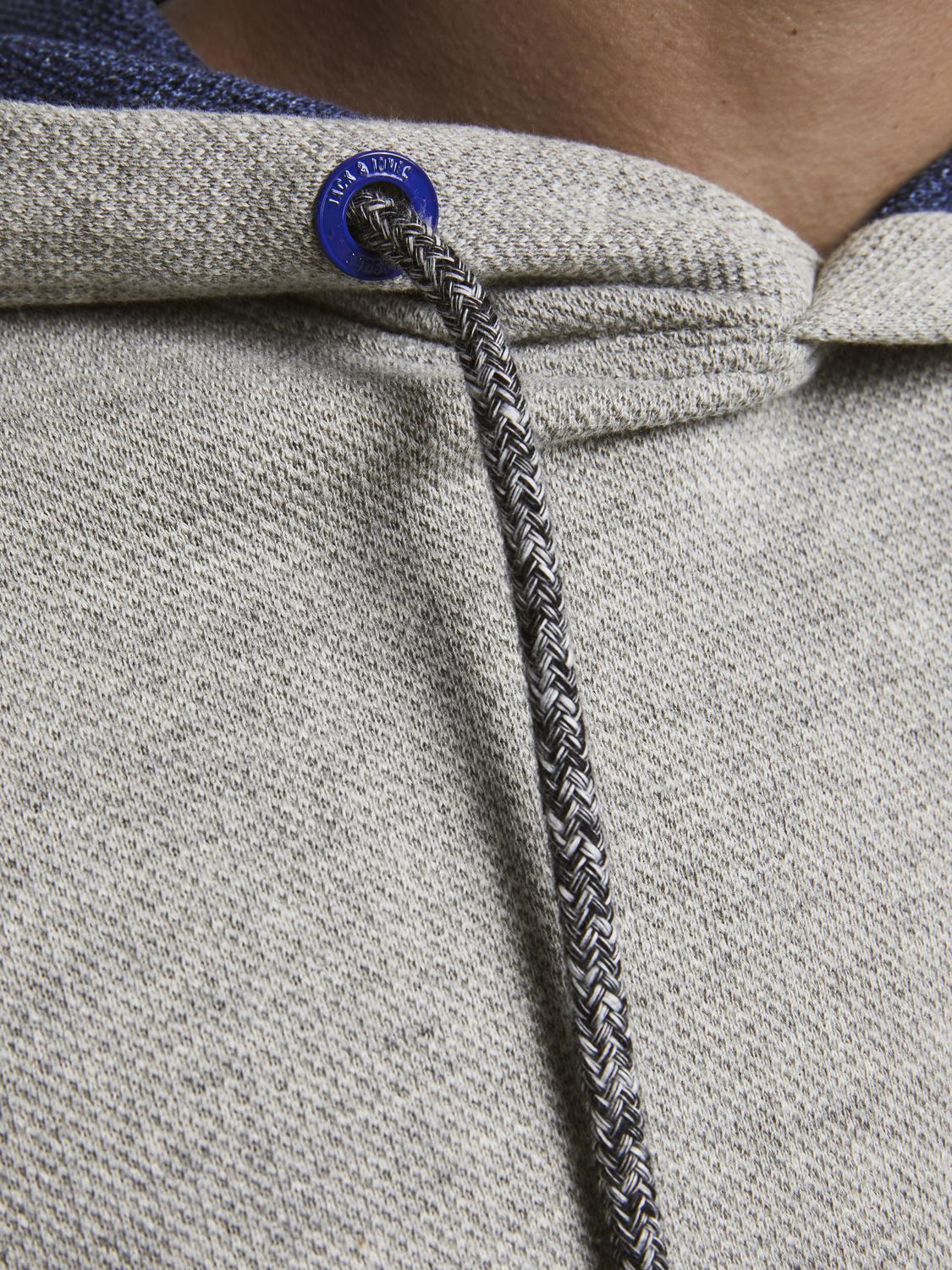 model_shot-detail