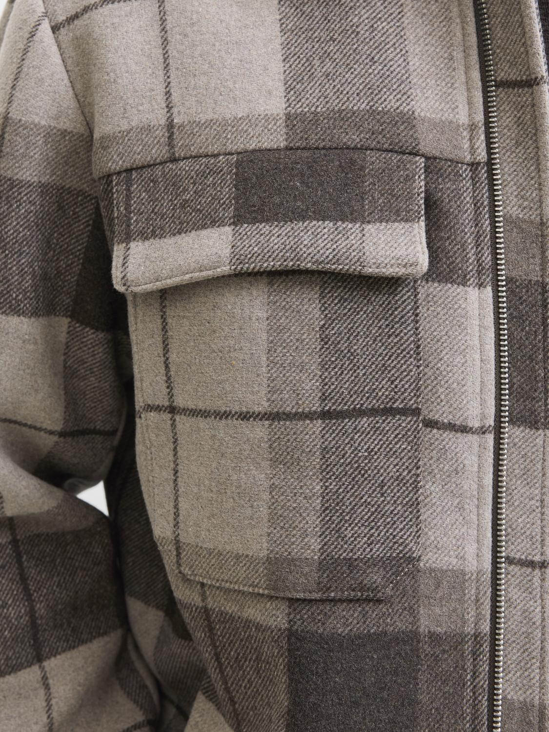 model_shot-detail