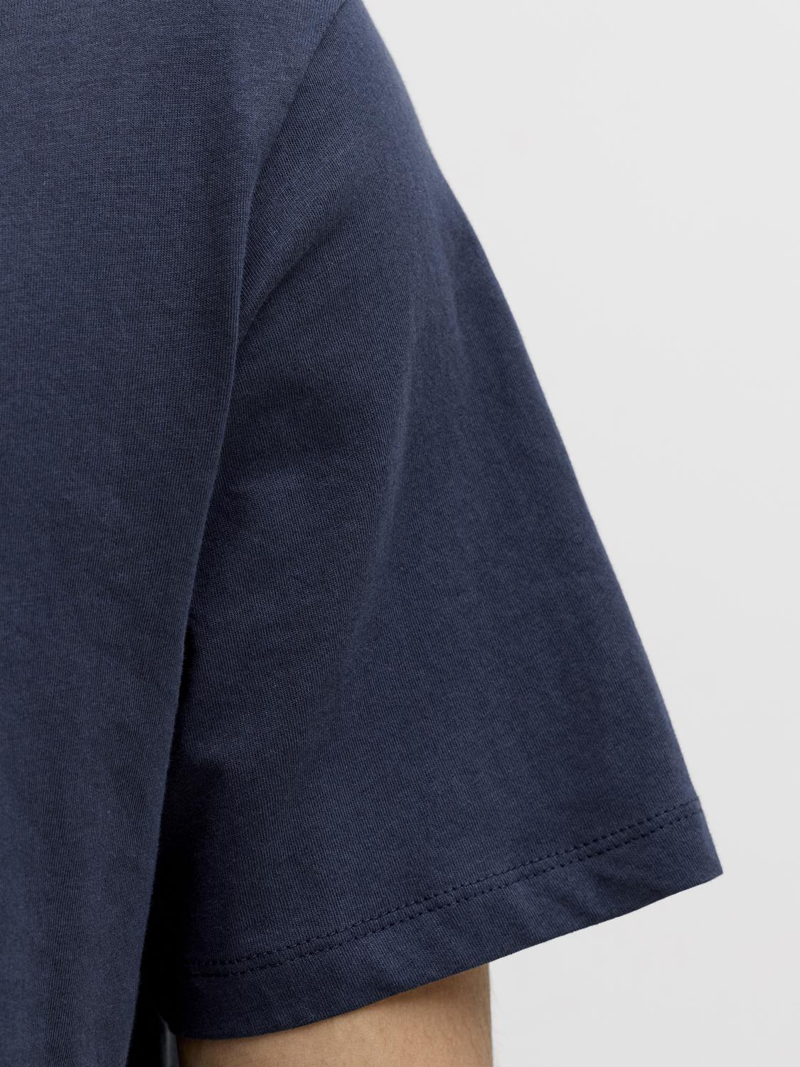 model_shot-detail
