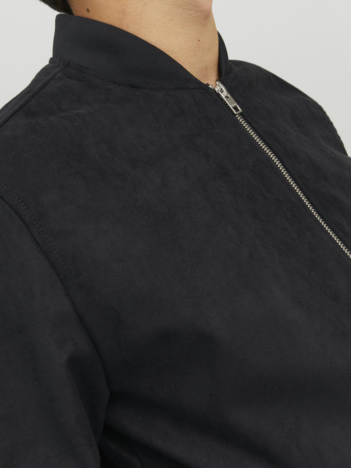 model_shot-detail