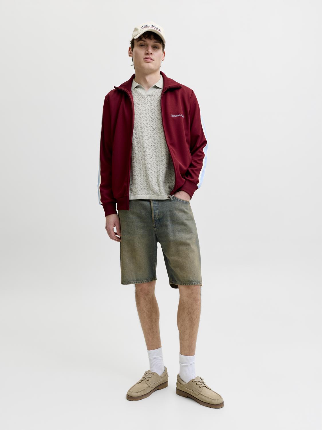 model_shot-front_full