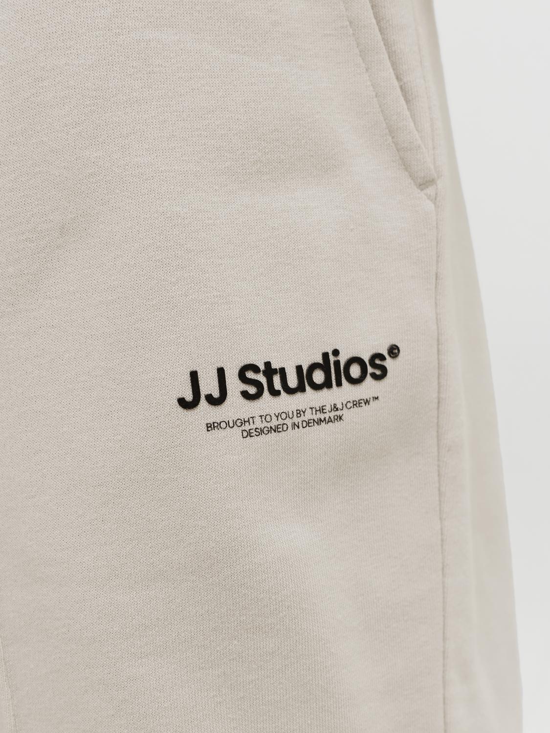 model_shot-detail