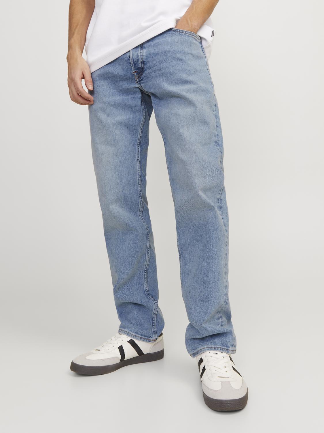 model_shot-front