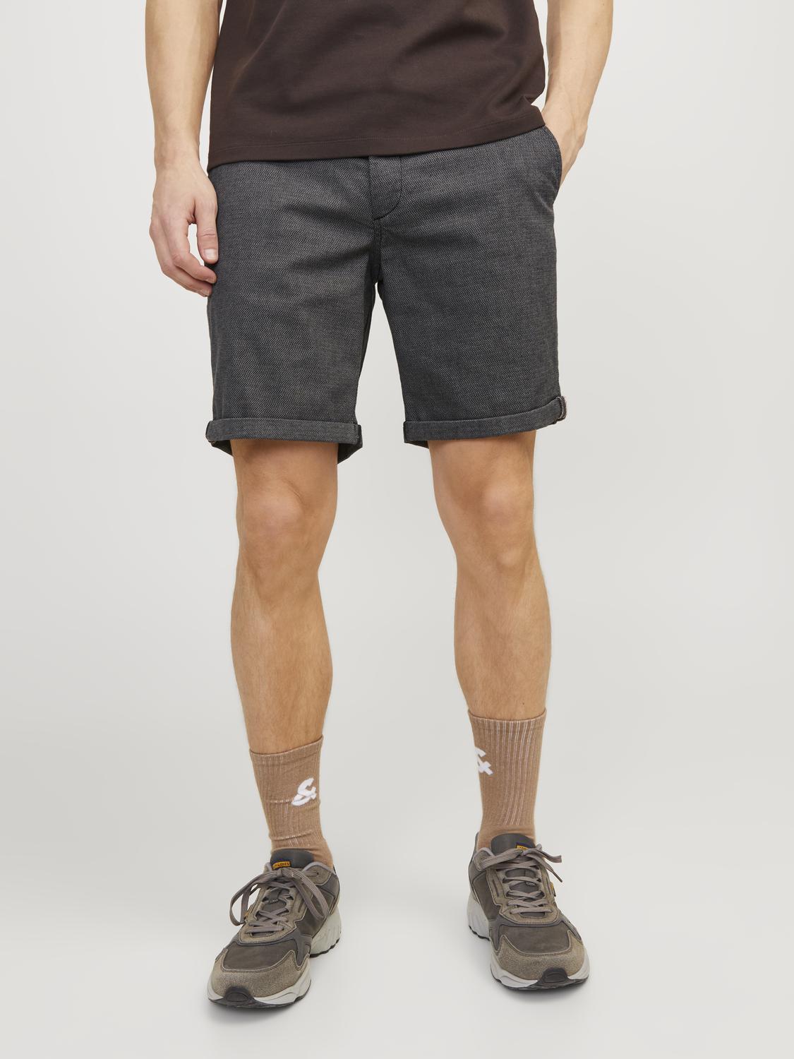 model_shot-front