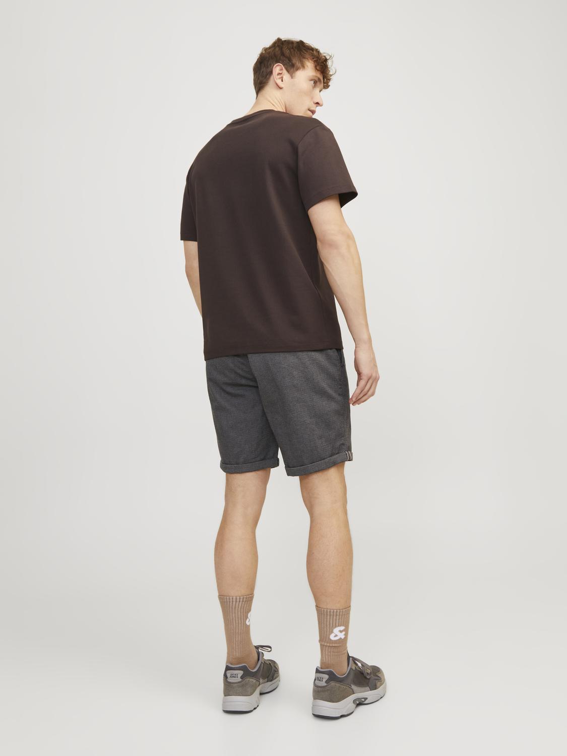 model_shot-back
