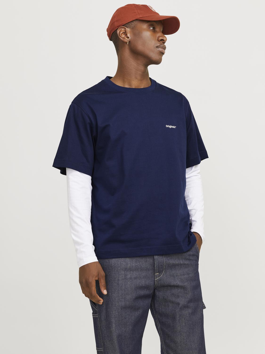 model_shot-front