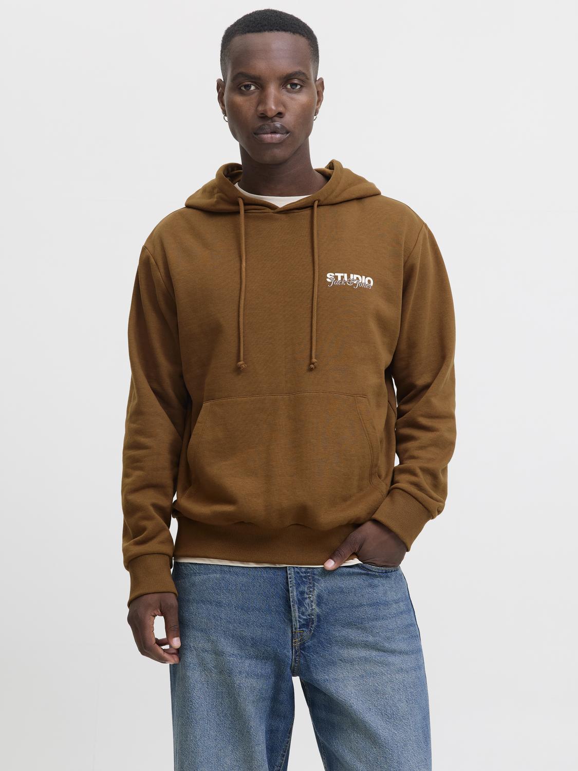 model_shot-front