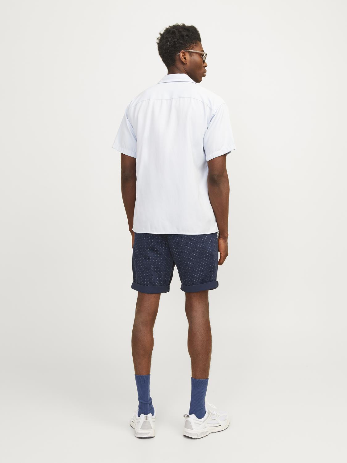 model_shot-back