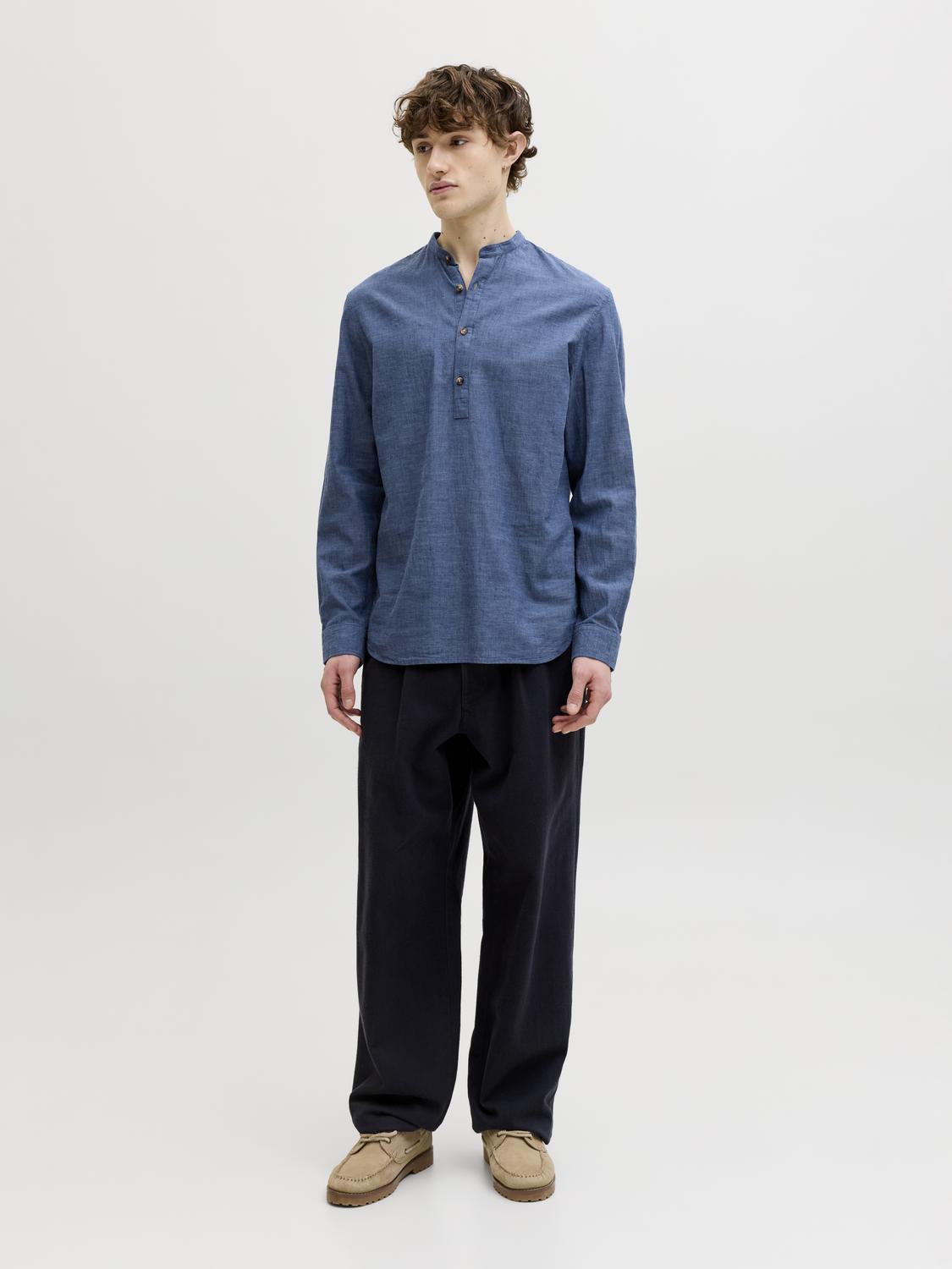 model_shot-front_full