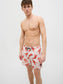 model_shot-creative