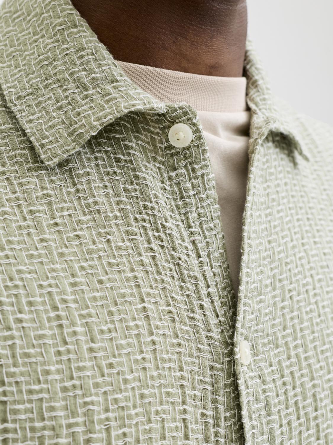 model_shot-detail
