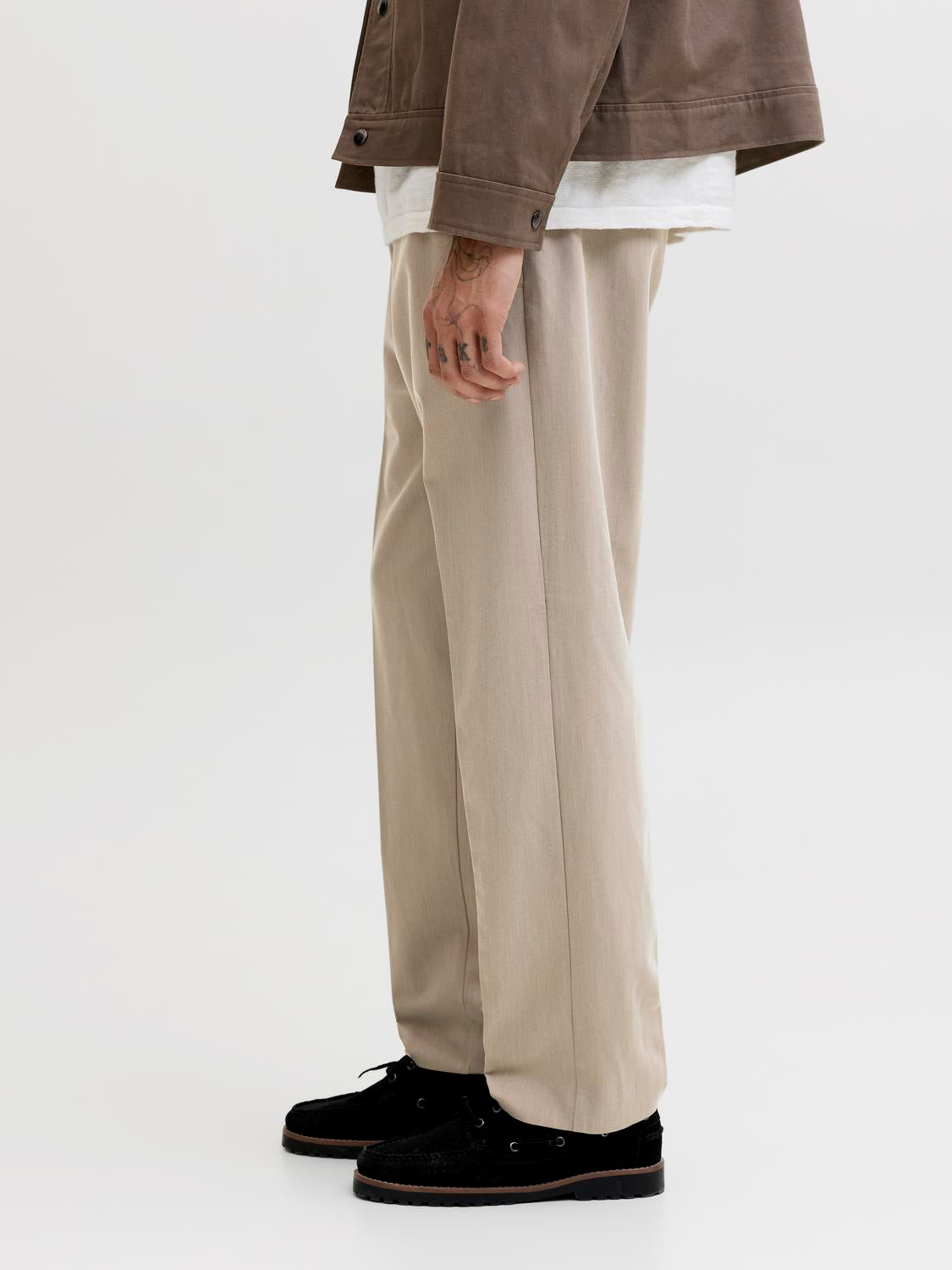 model_shot-detail