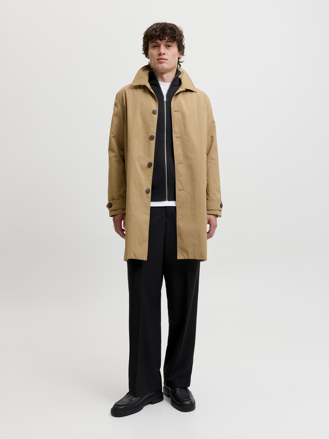 model_shot-front_full