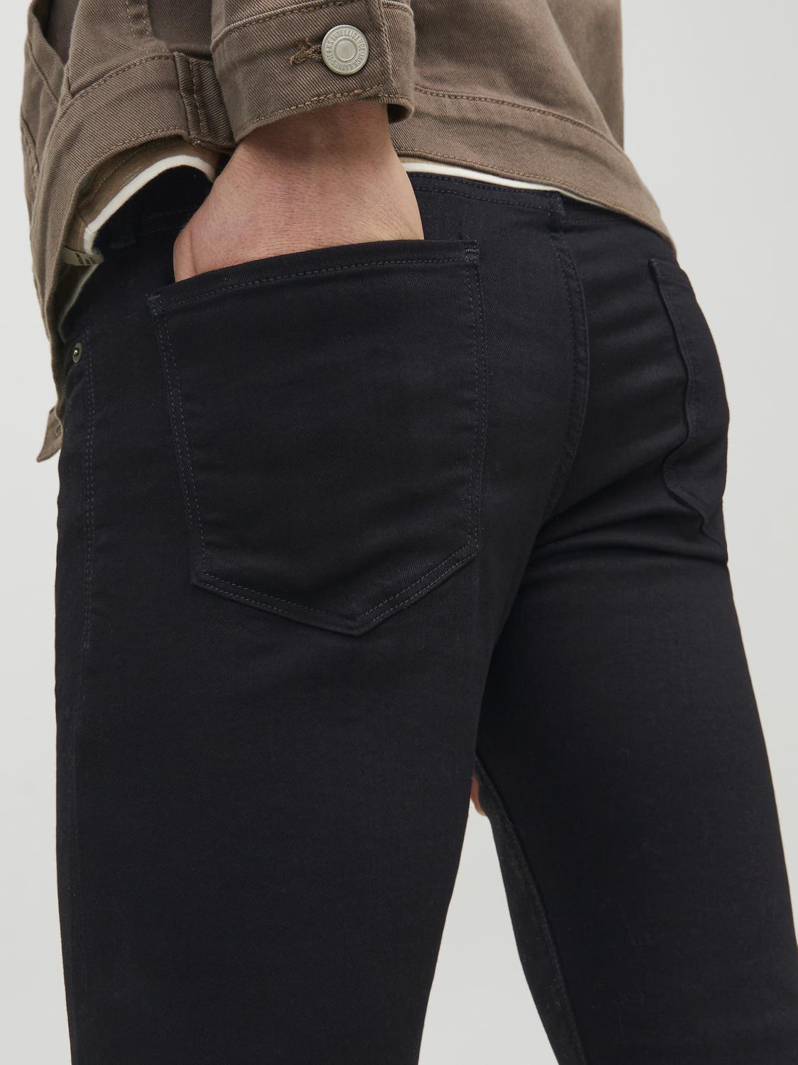 model_shot-detail