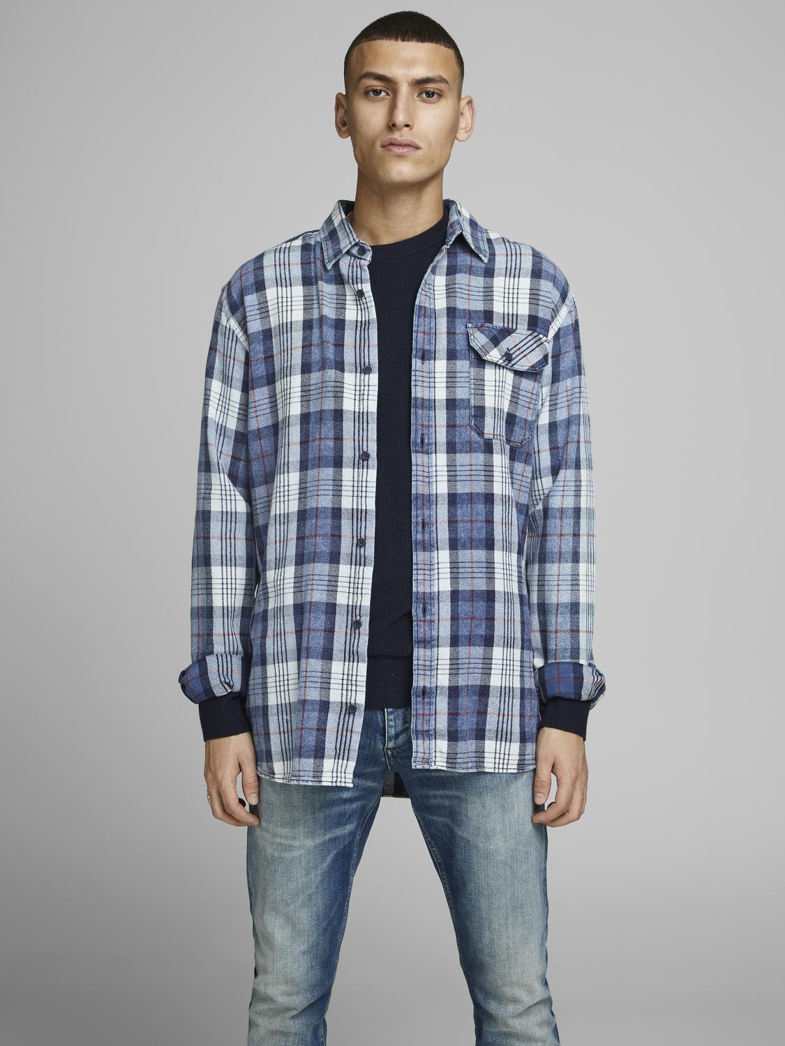 model_shot-front