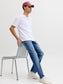 model_shot-creative