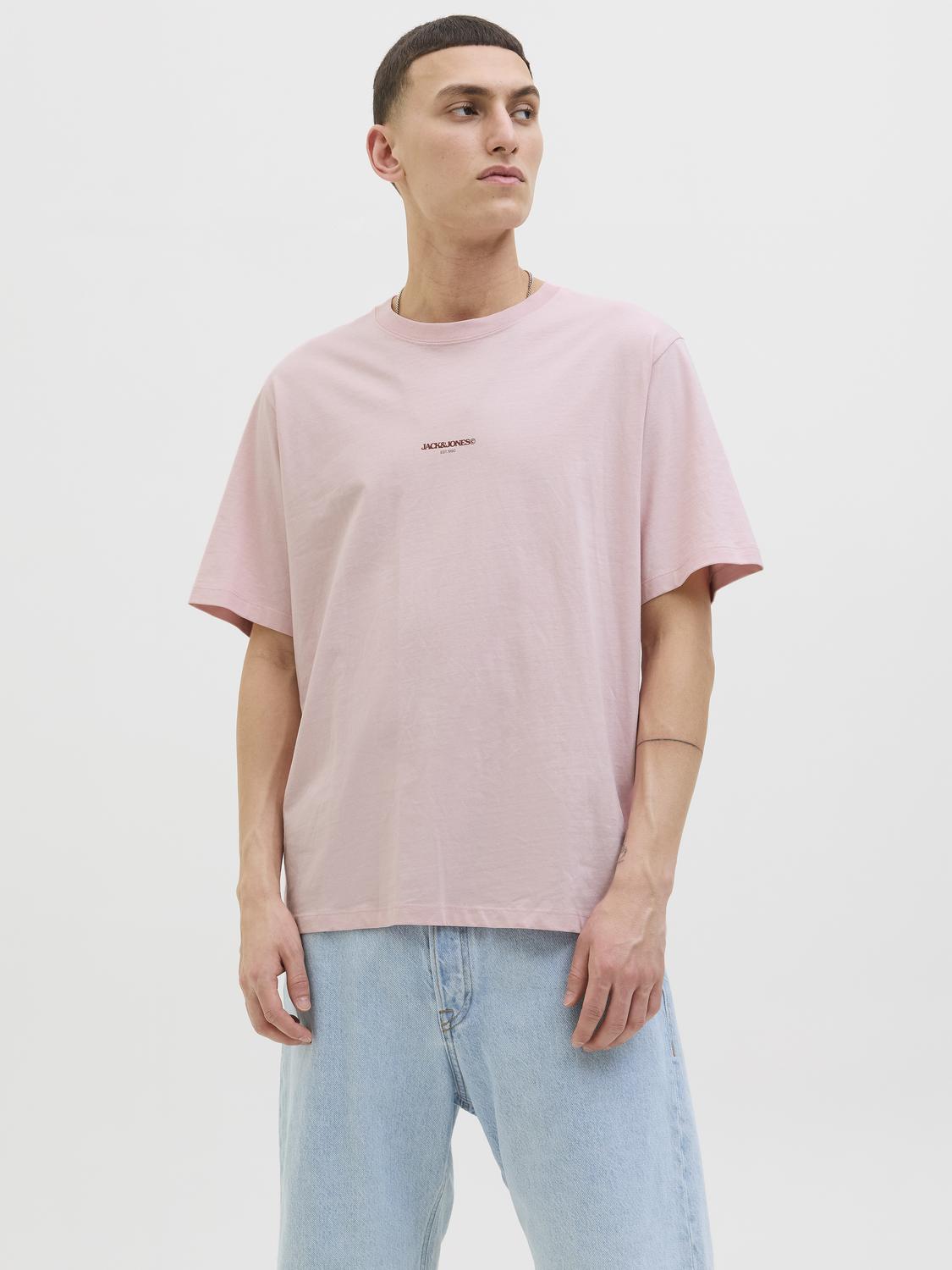 model_shot-front
