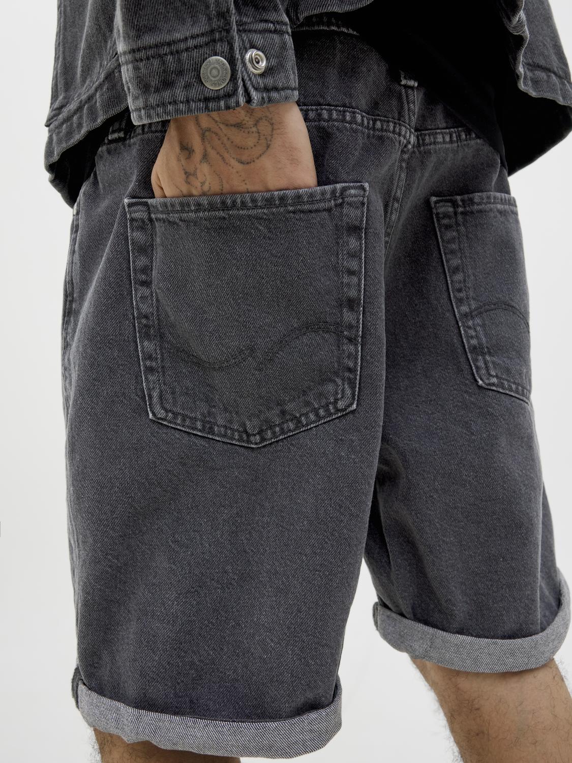 model_shot-detail