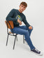model_shot-creative