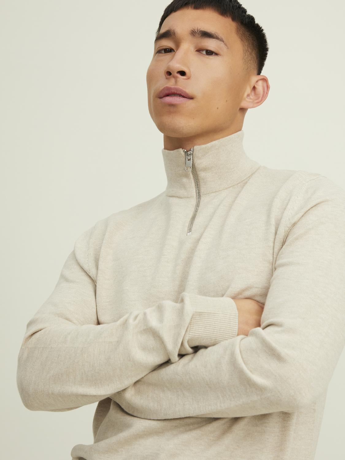 model_shot-creative