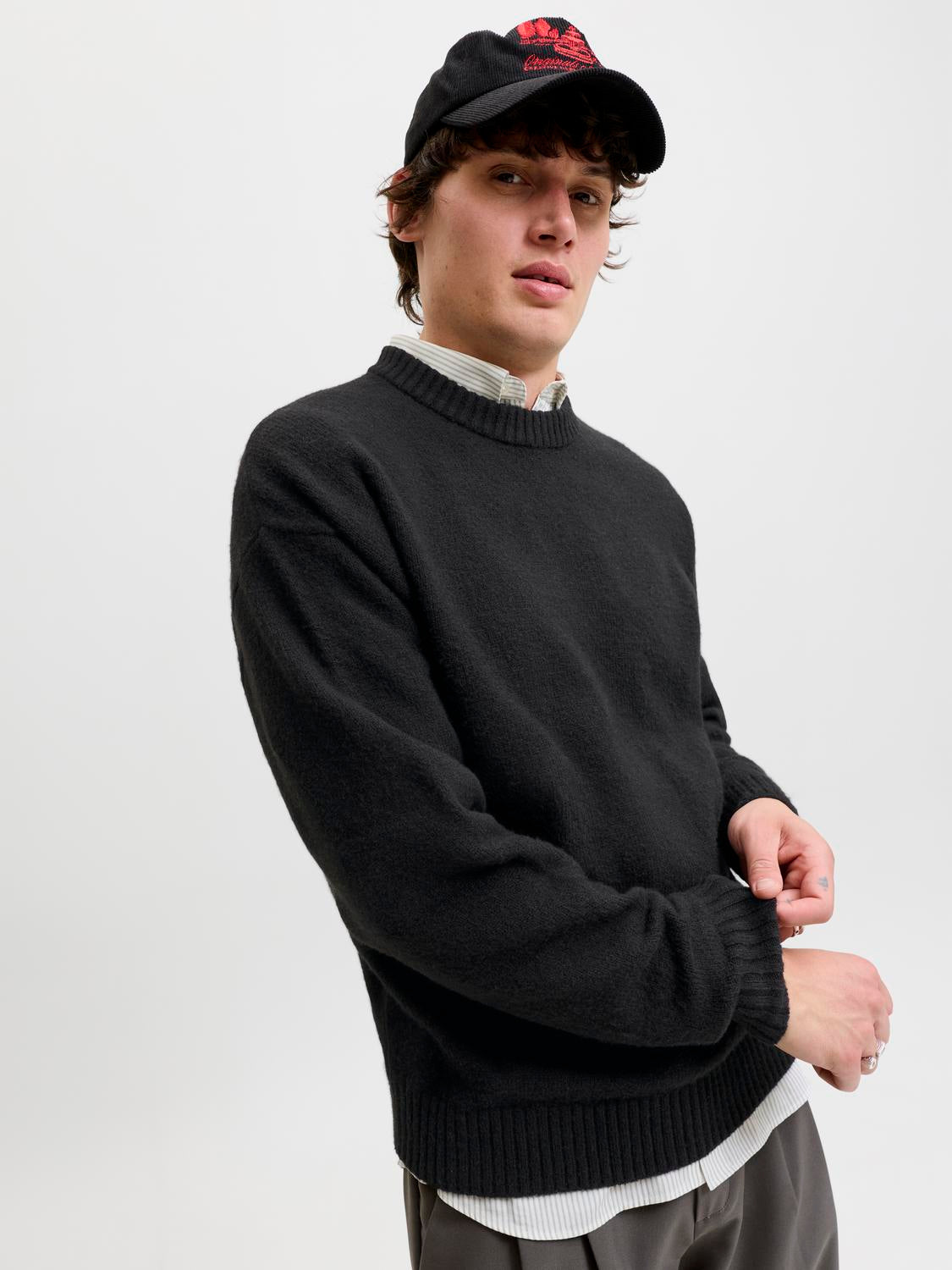 model_shot-creative