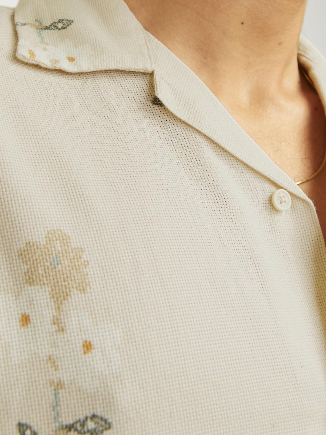 model_shot-detail