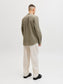 model_shot-back