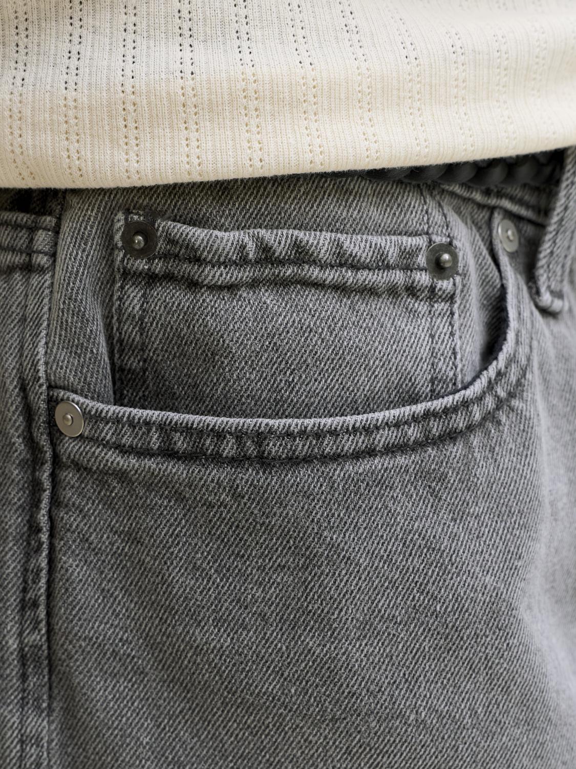 model_shot-detail