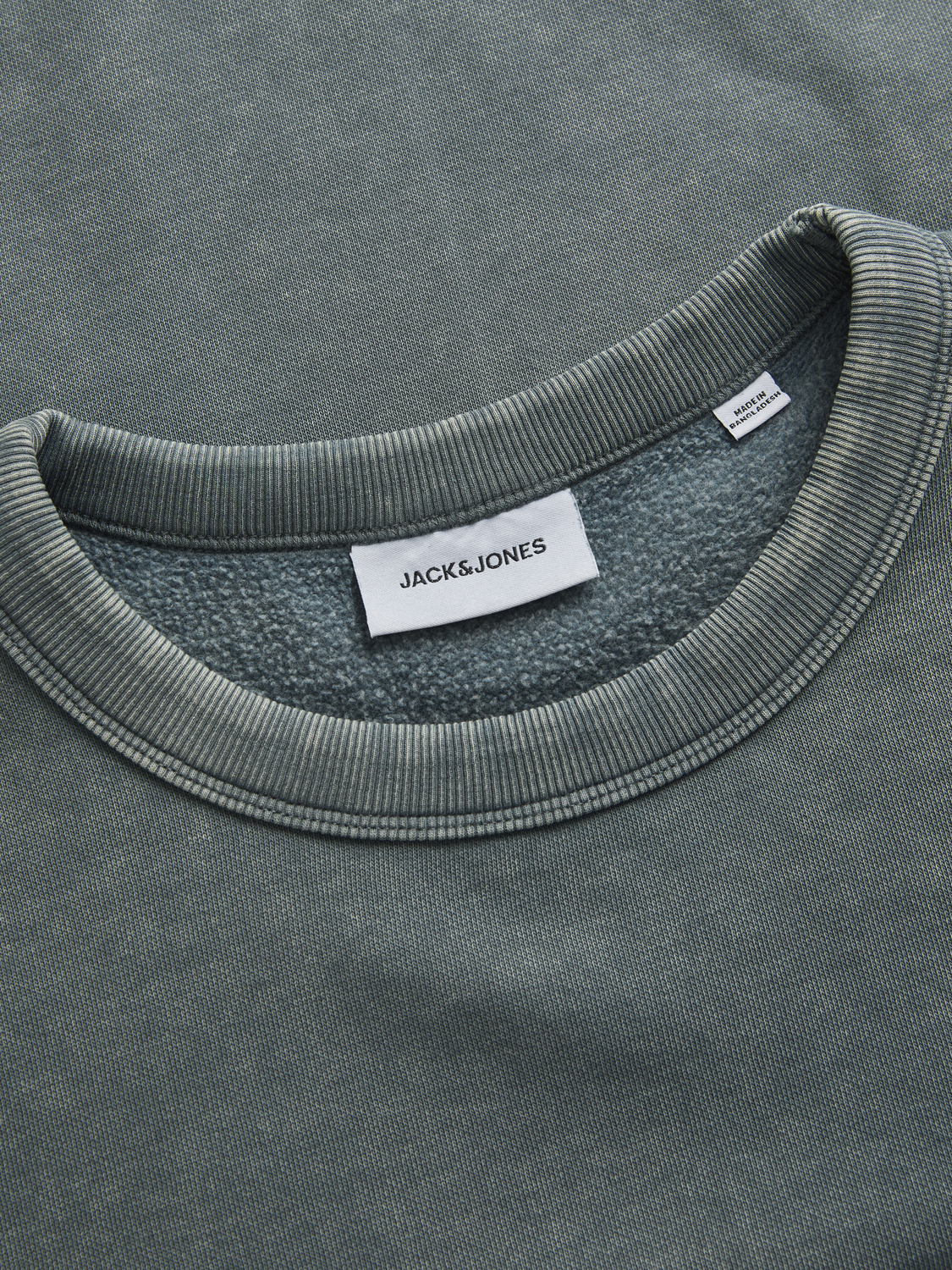 model_shot-detail