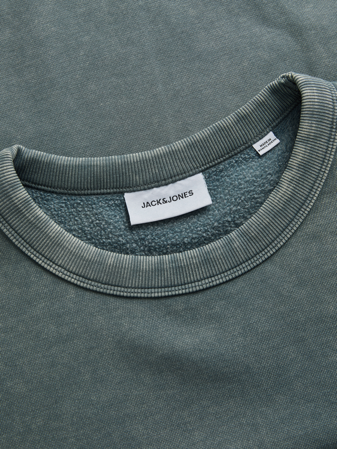 model_shot-detail