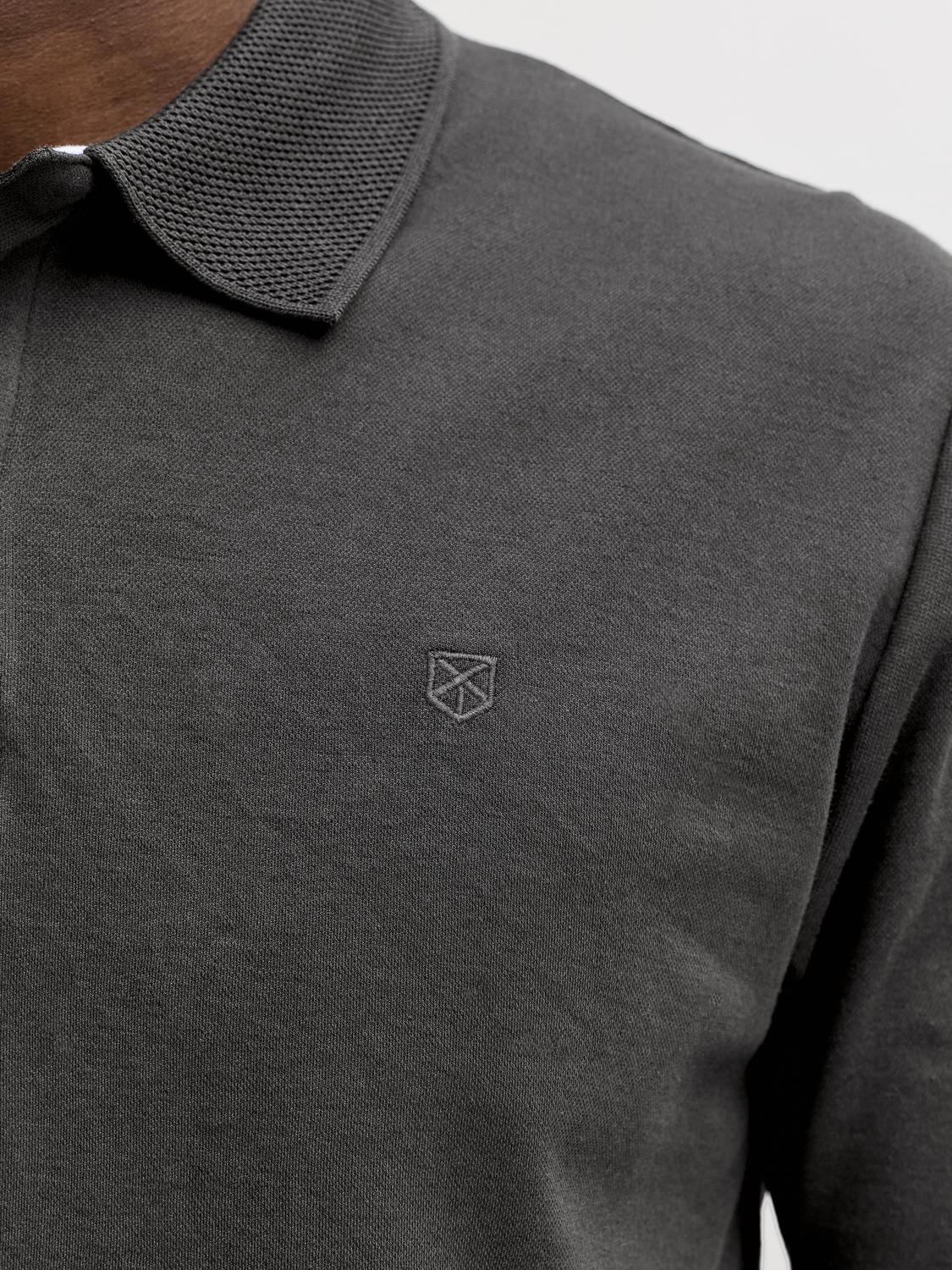 model_shot-detail