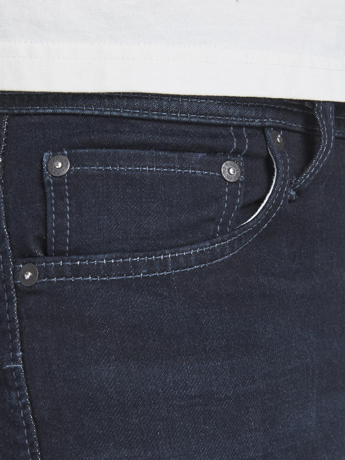 model_shot-detail