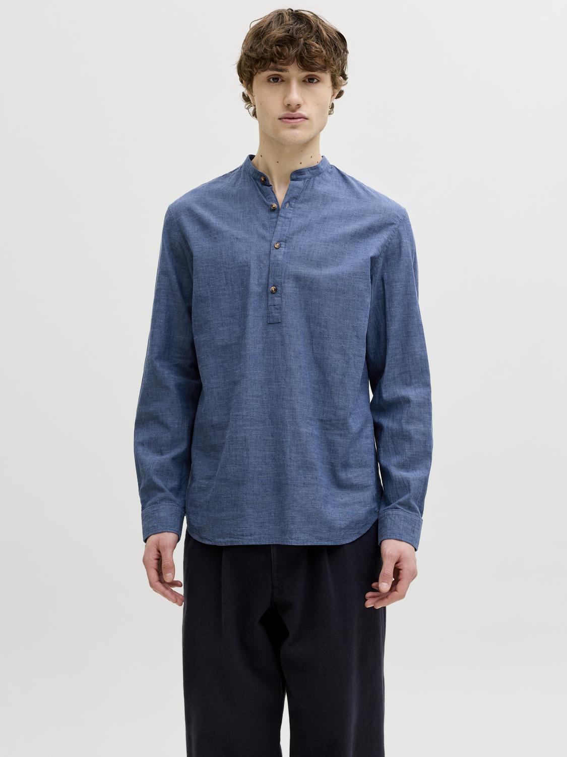 model_shot-front