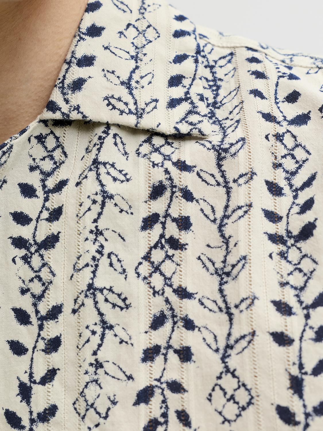 model_shot-detail