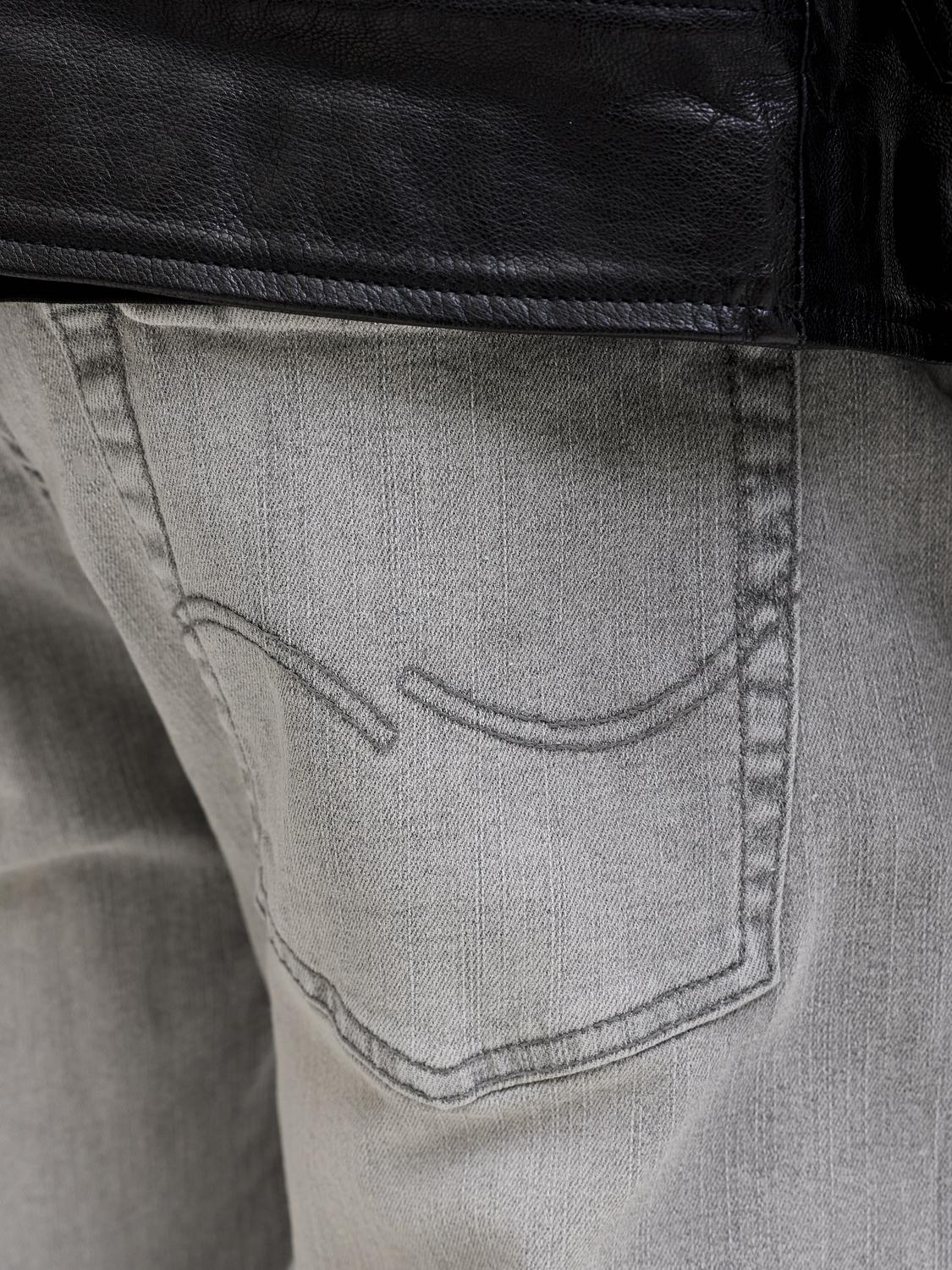 model_shot-detail