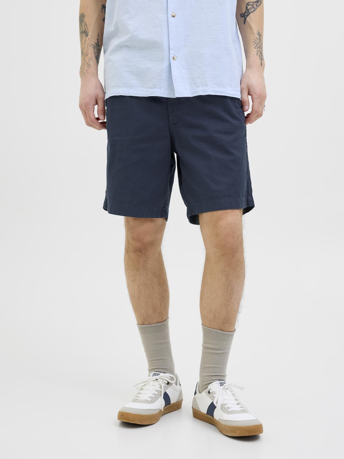 model_shot-front