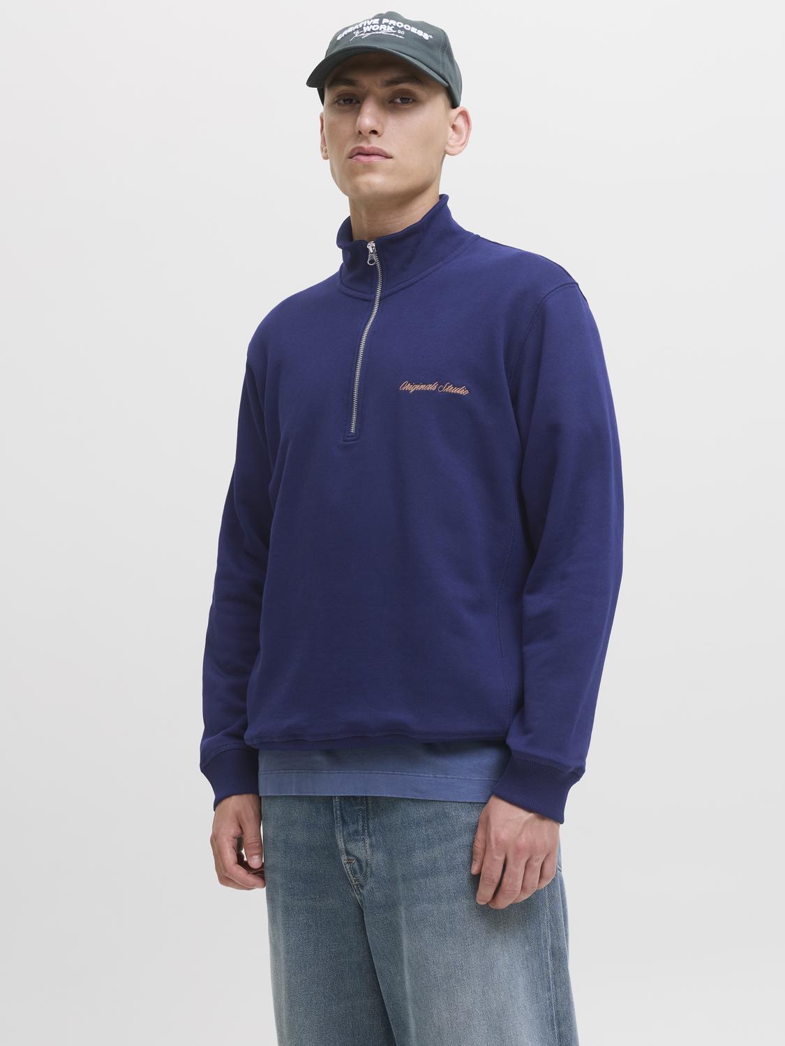 model_shot-front