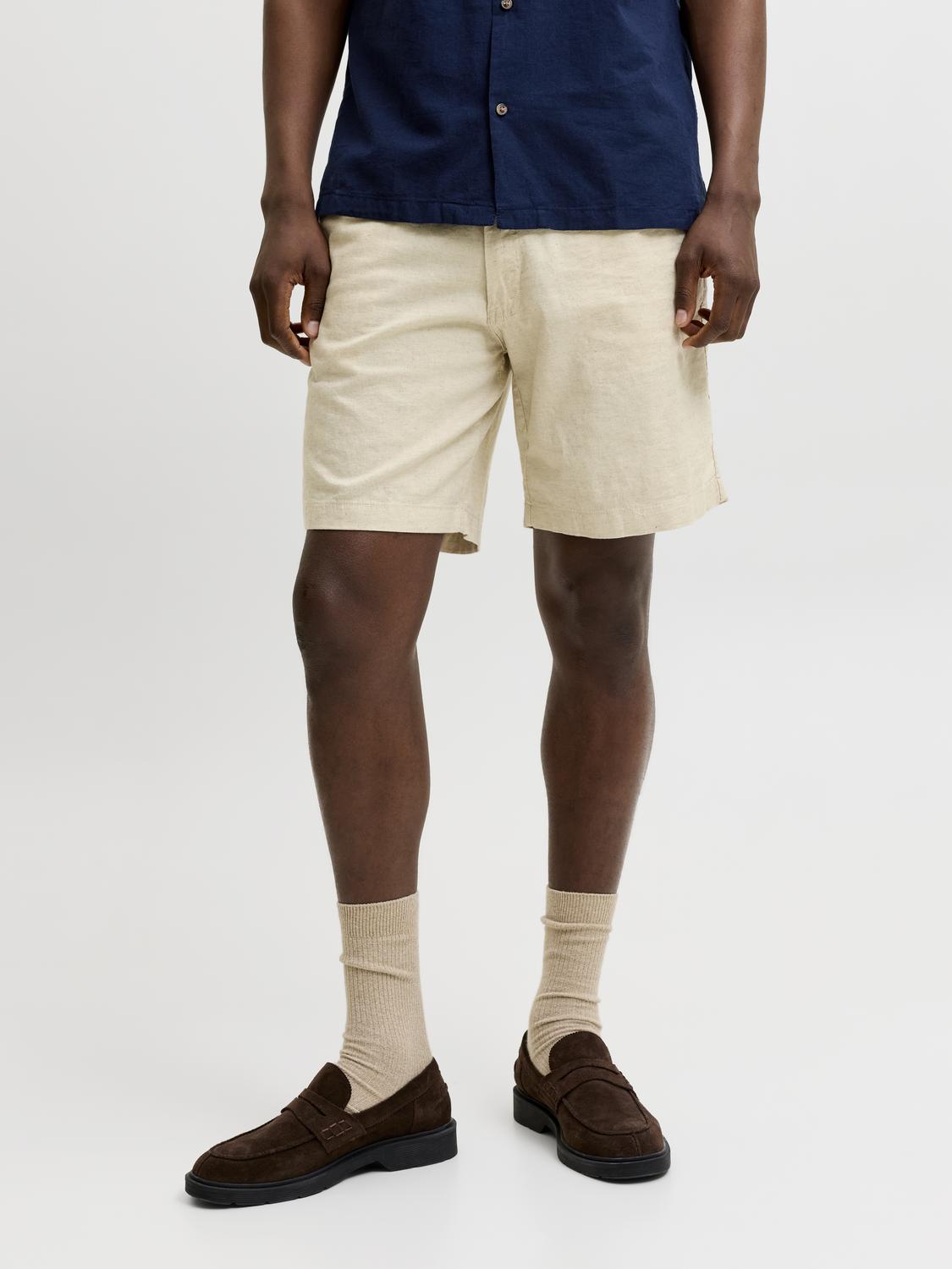 model_shot-front